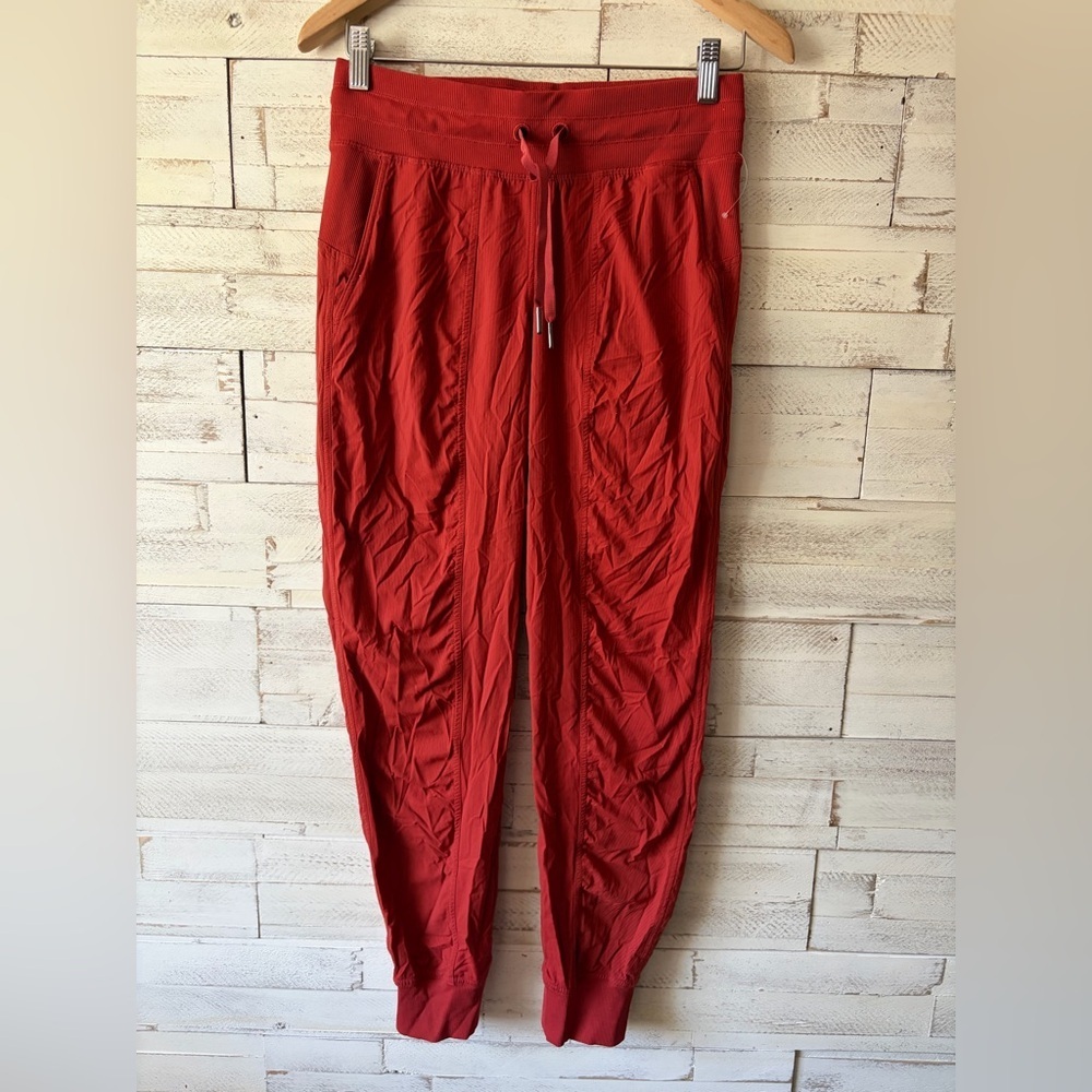 Lululemon Burnt Orange‎ Studio Joggers Size 4 Womens Athletic